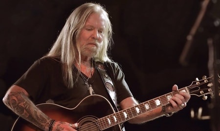 Late, Gregg Allman died on 27, May, 2017